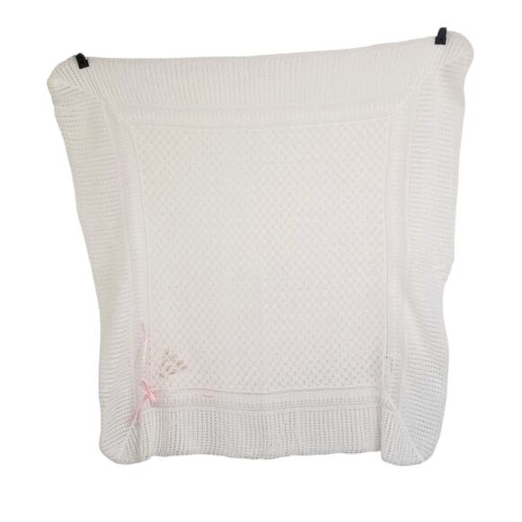 Vintage Julius Berger White Knit Pink Rosettes Ribbon Accents 37" Baby Blanket - Picture 2 of 5